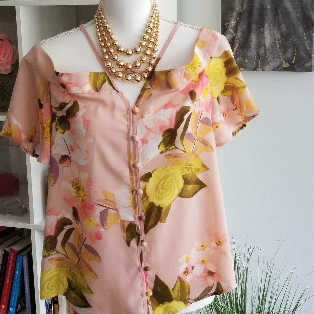 Bold Elements Summer Sleeveless top.